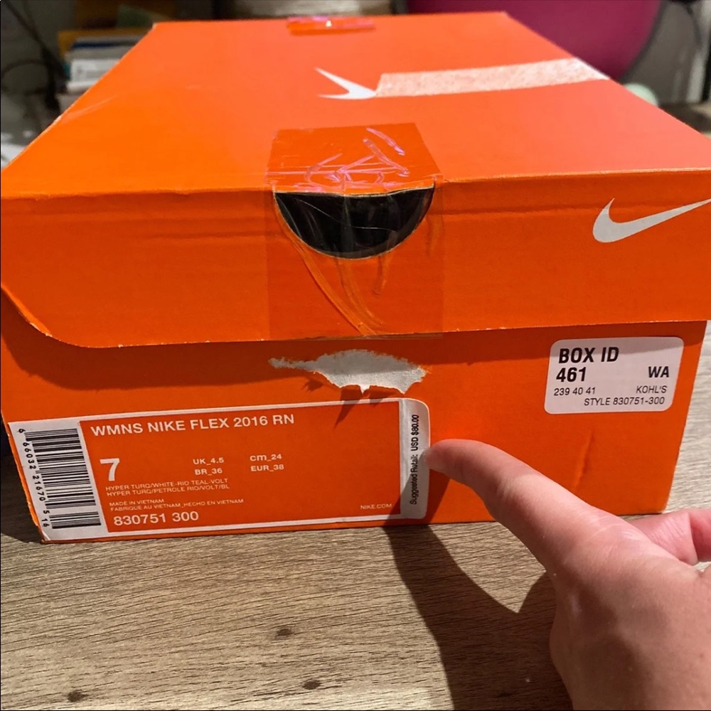 (7) Nike Flex Run 2016 - Picture 13 of 15